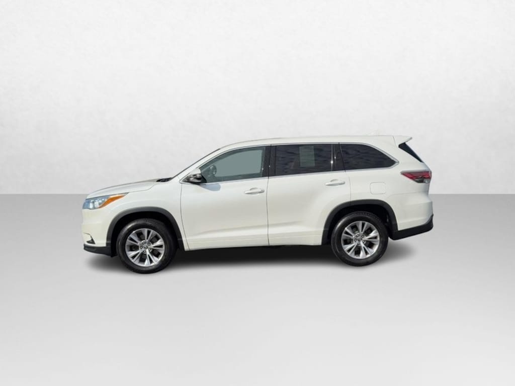 Used 2016 Toyota Highlander SUV