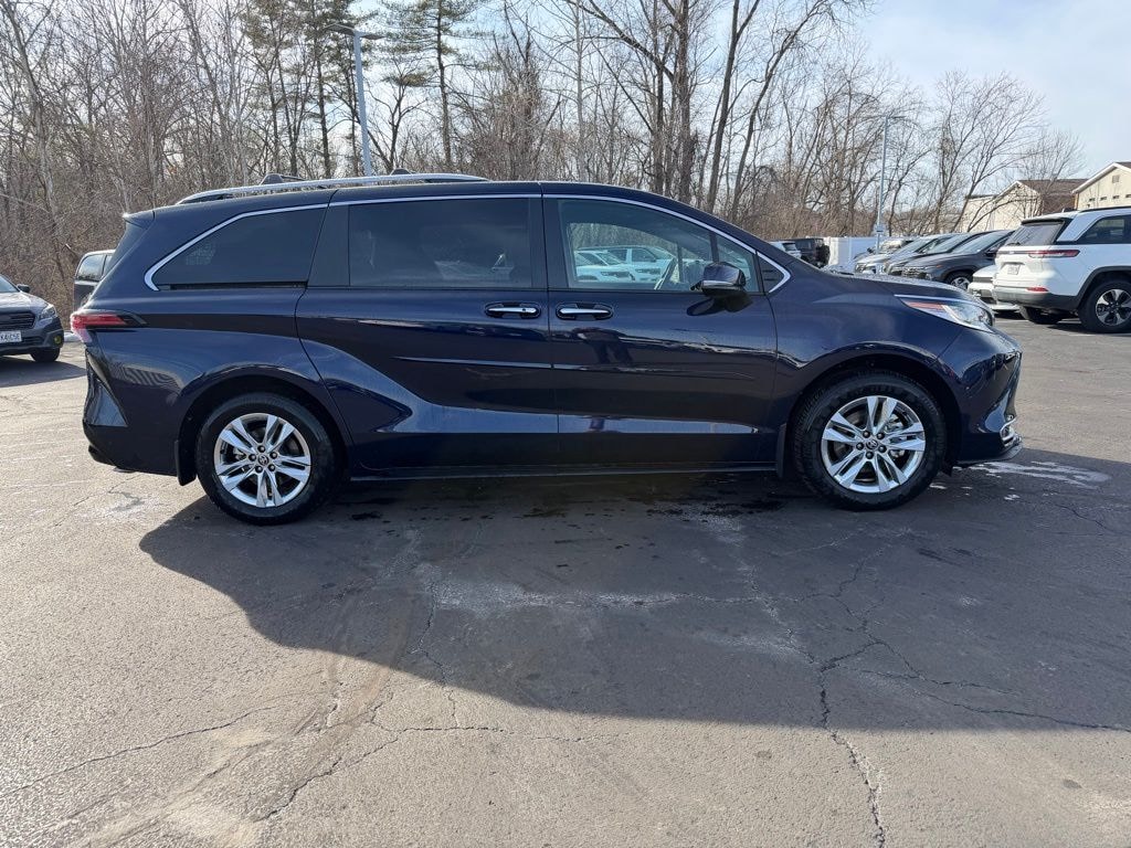 Used 2025 Toyota Sienna Limited 7 Passenger Van Passenger Van
