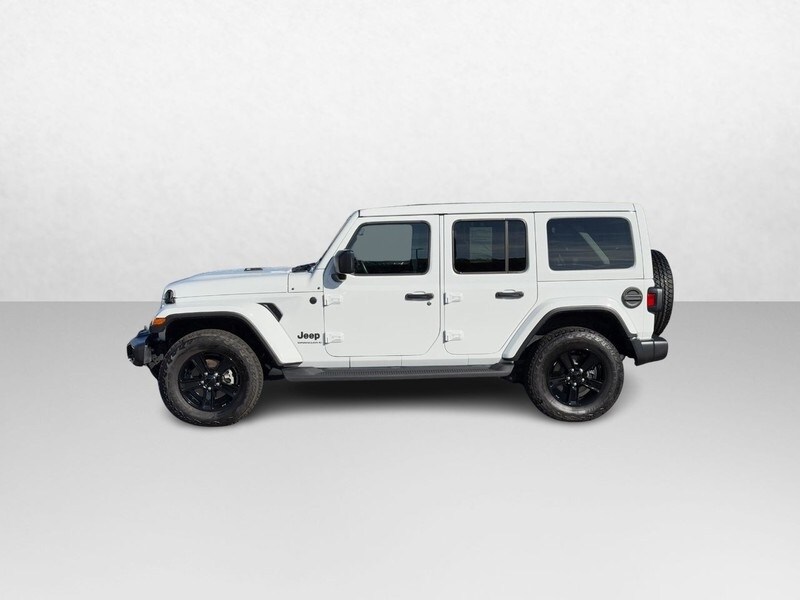 2023 Jeep Wrangler Altitude Sahara photo 2