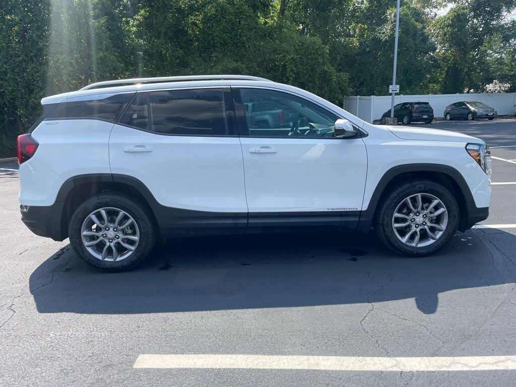 2022 Gmc Terrain SLT photo 3