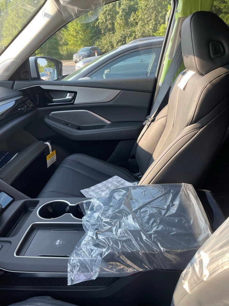 2026 Acura MDX Base photo 2