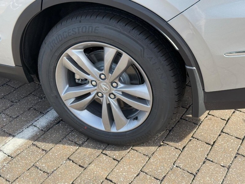 2026 Acura MDX SH-AWD photo 3