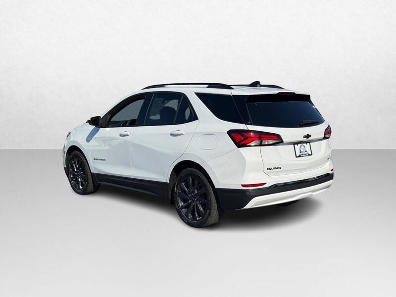 2022 Chevrolet Equinox RS photo 2