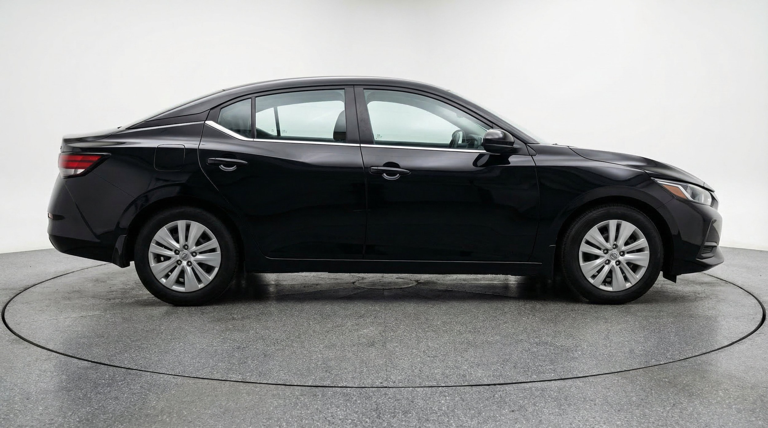 Thumbnail: 2025 Nissan Sentra - 11