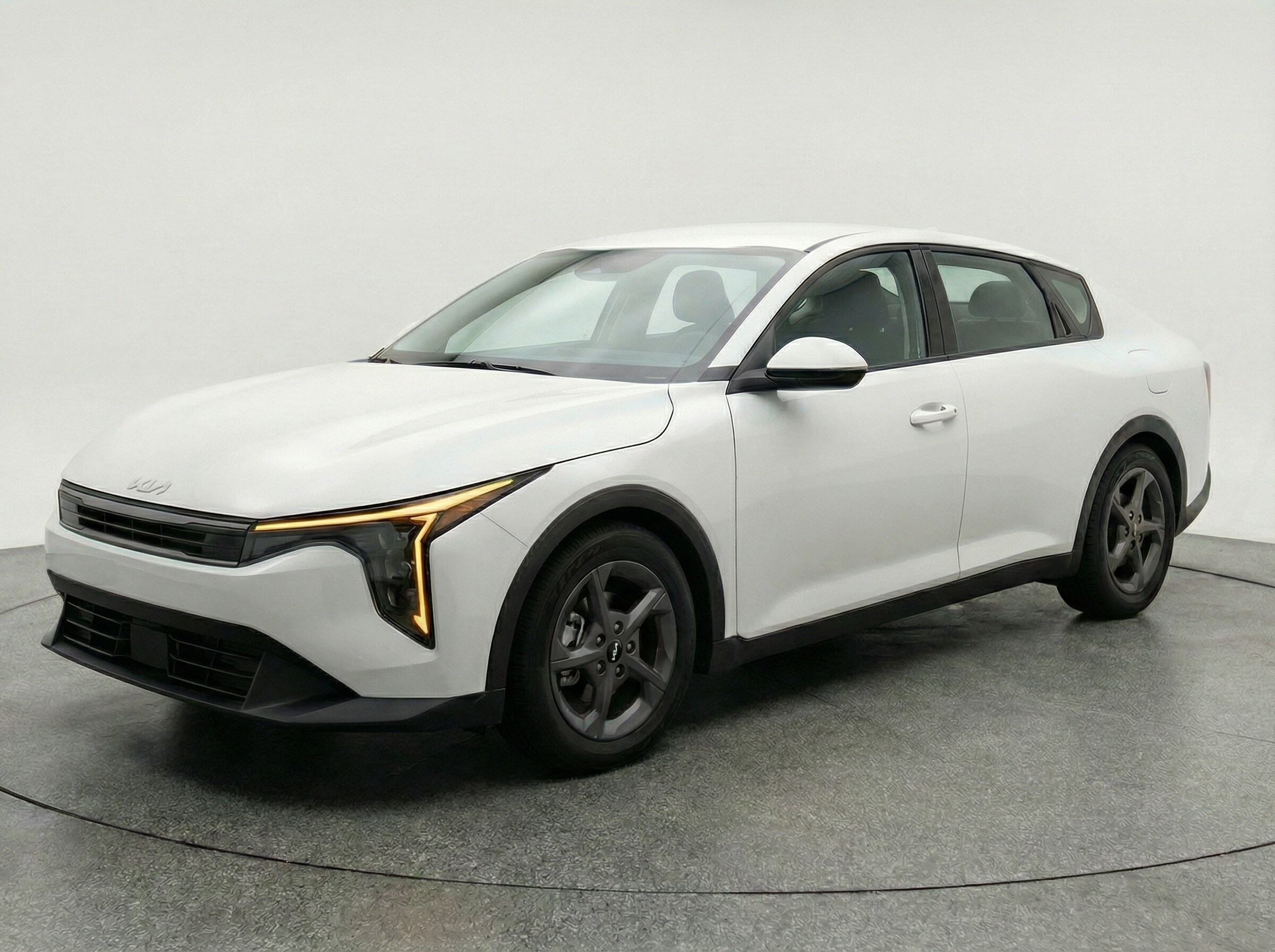 Thumbnail: 2025 Kia K4 - 3