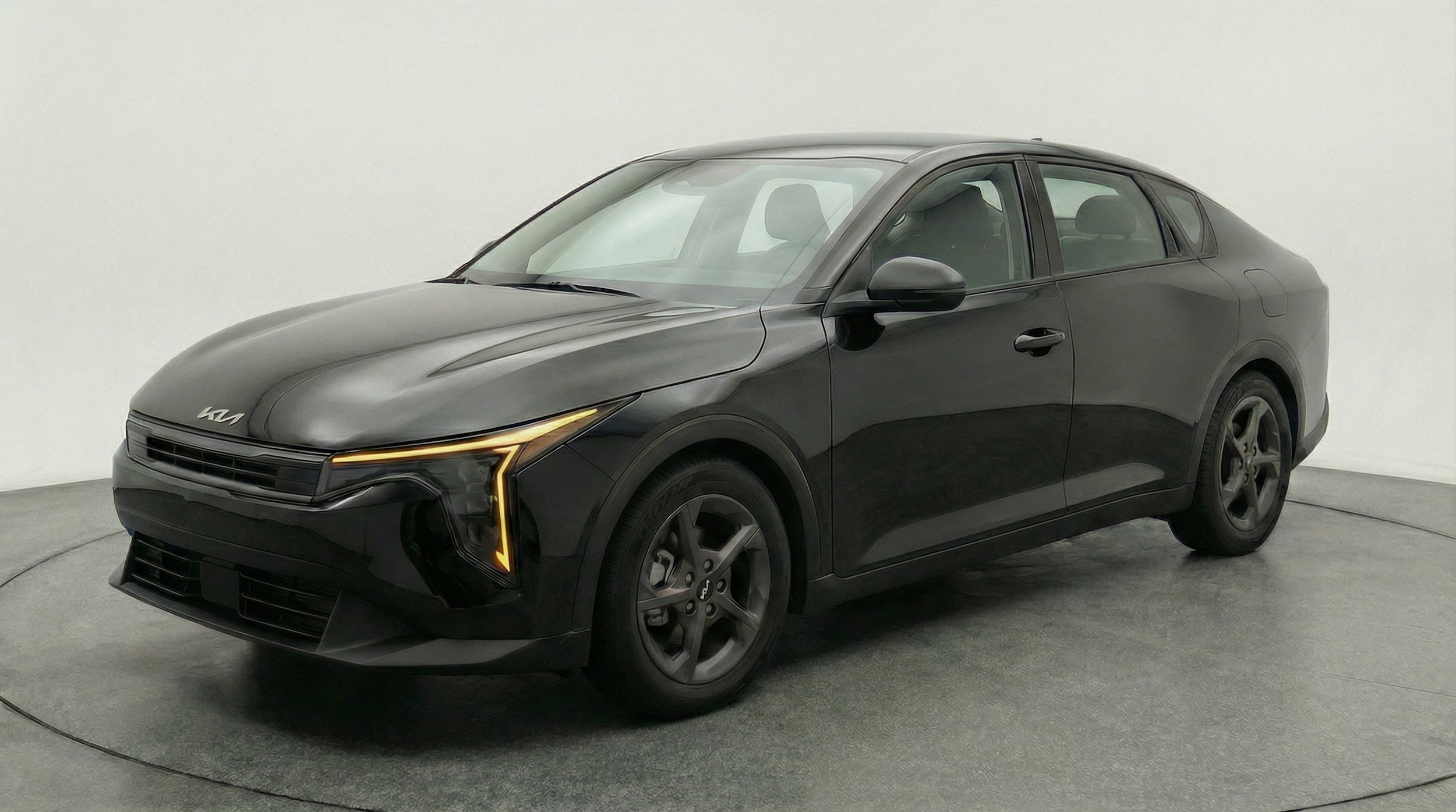 Thumbnail: 2025 Kia K4 - 3