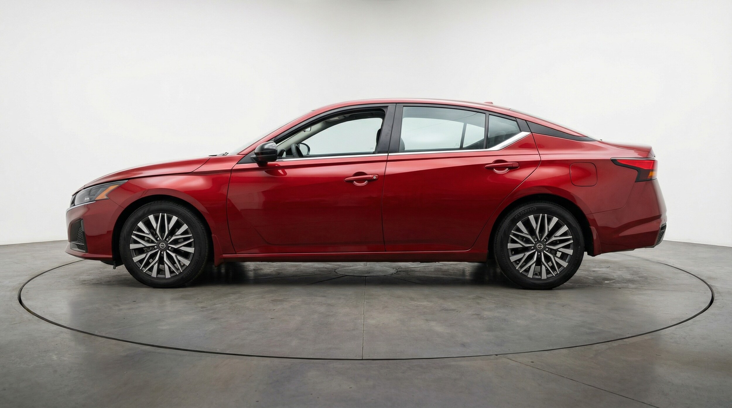 Thumbnail: 2025 Nissan Altima - 4