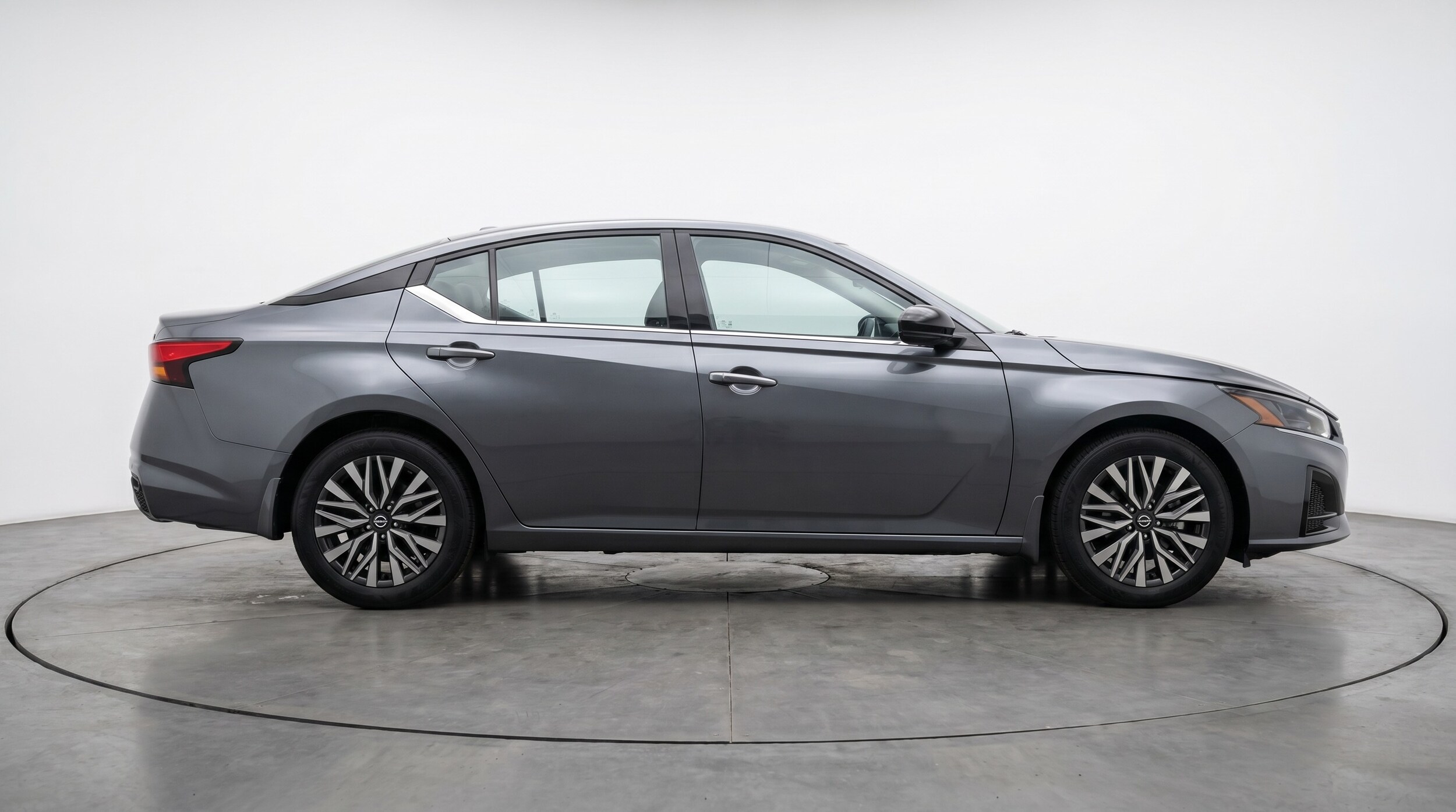 Thumbnail: 2025 Nissan Altima - 8