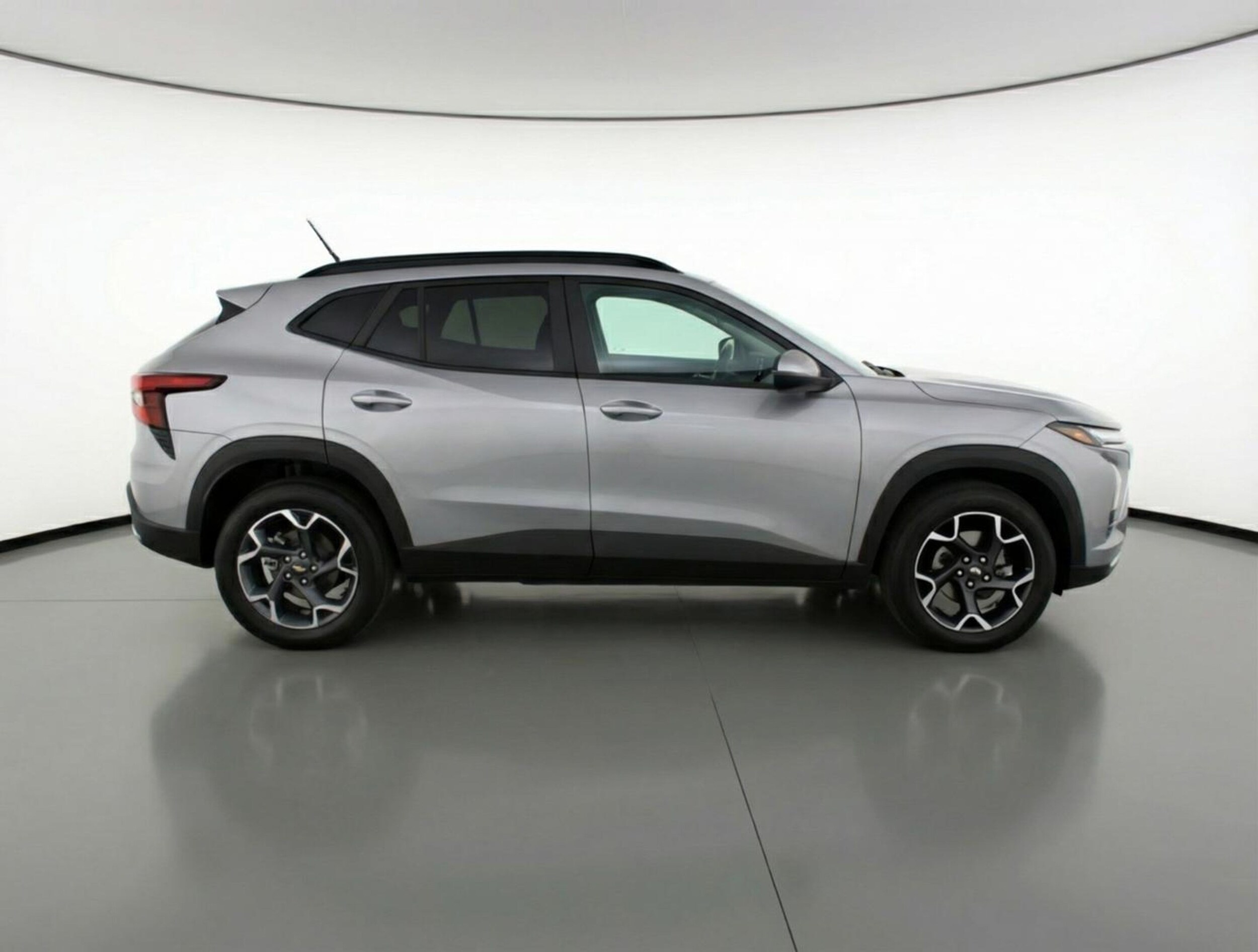 Thumbnail: 2025 Chevrolet Trax - 8