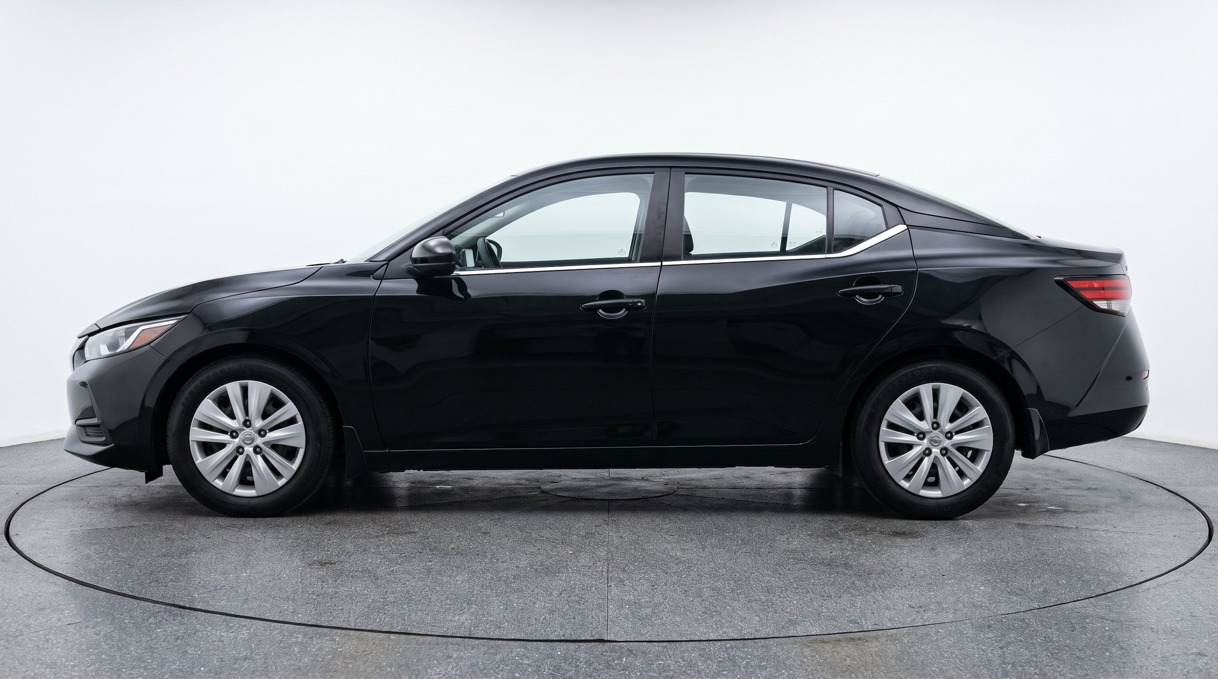 Thumbnail: 2025 Nissan Sentra - 5