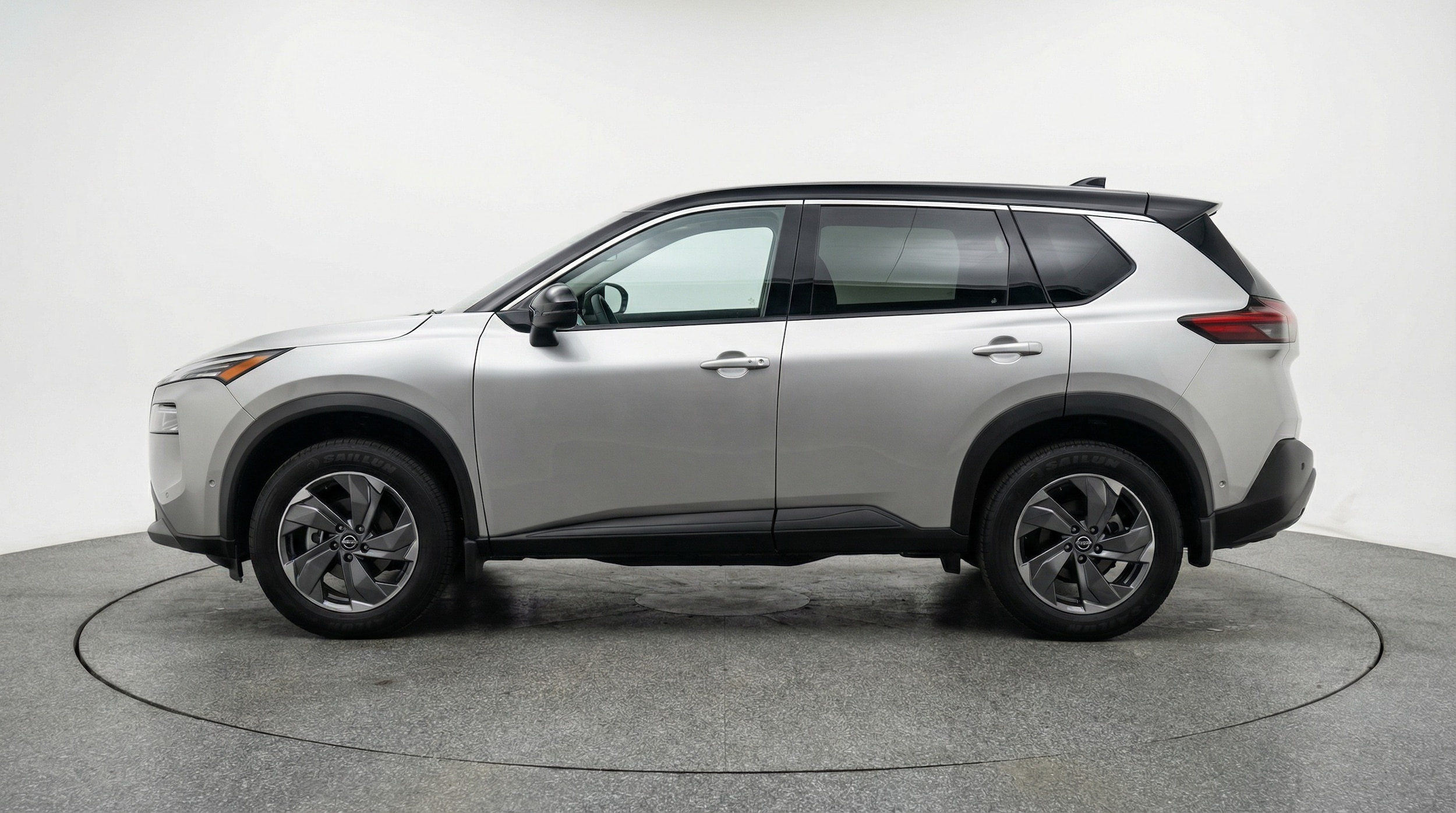 Thumbnail: 2025 Nissan Rogue - 4