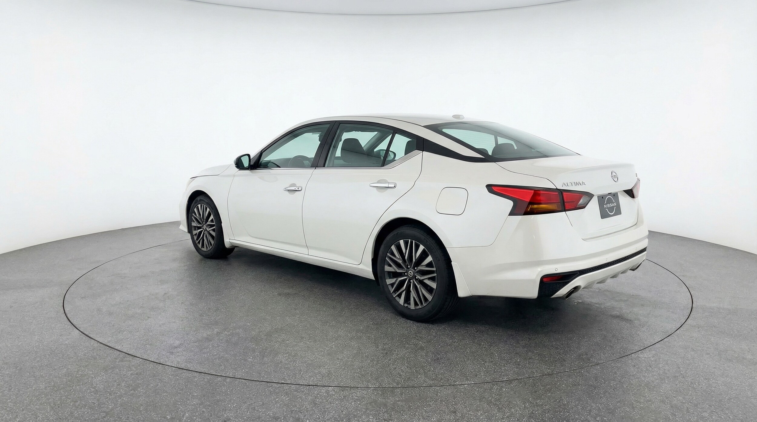 Thumbnail: 2025 Nissan Altima - 5