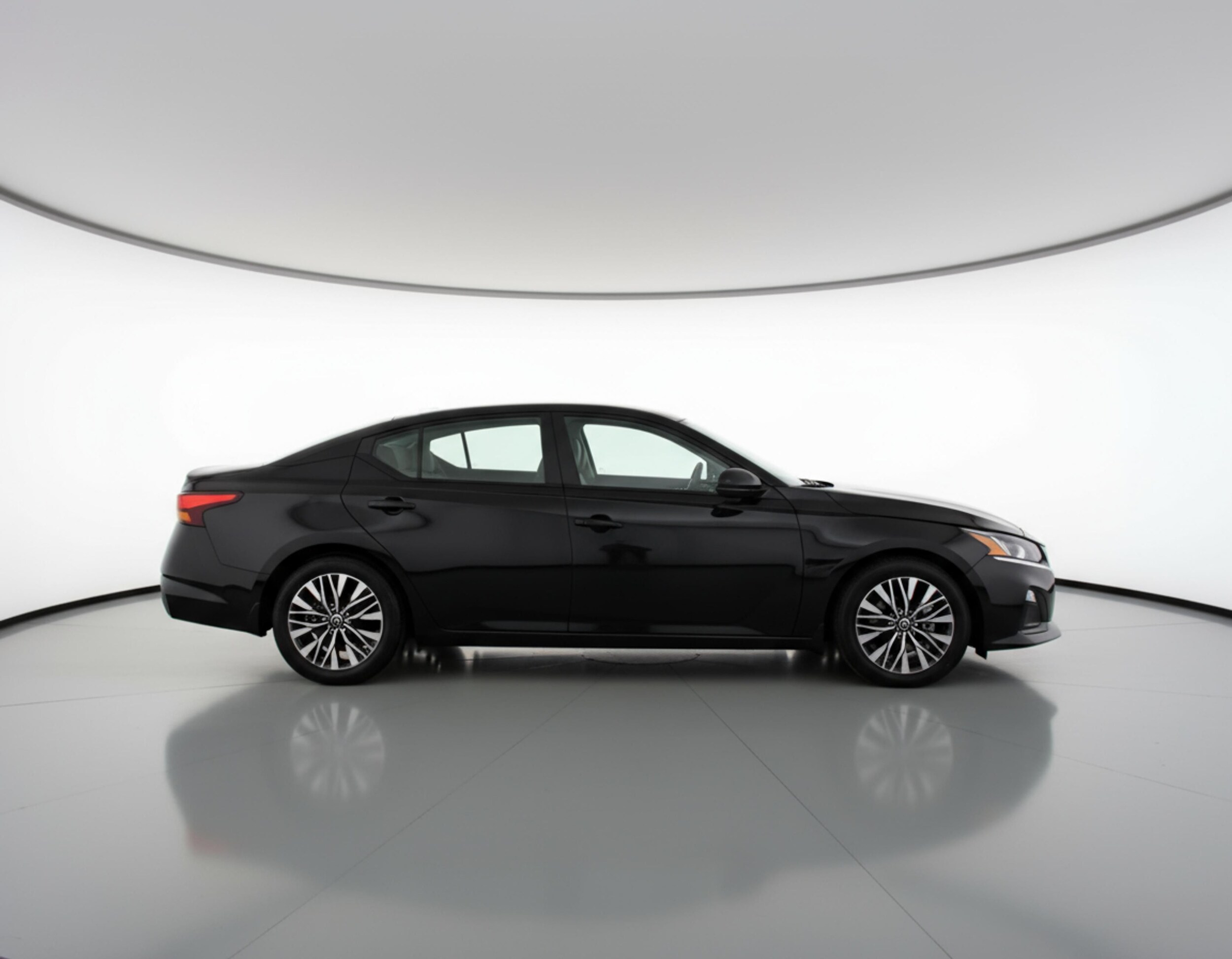 Thumbnail: 2025 Nissan Altima - 8