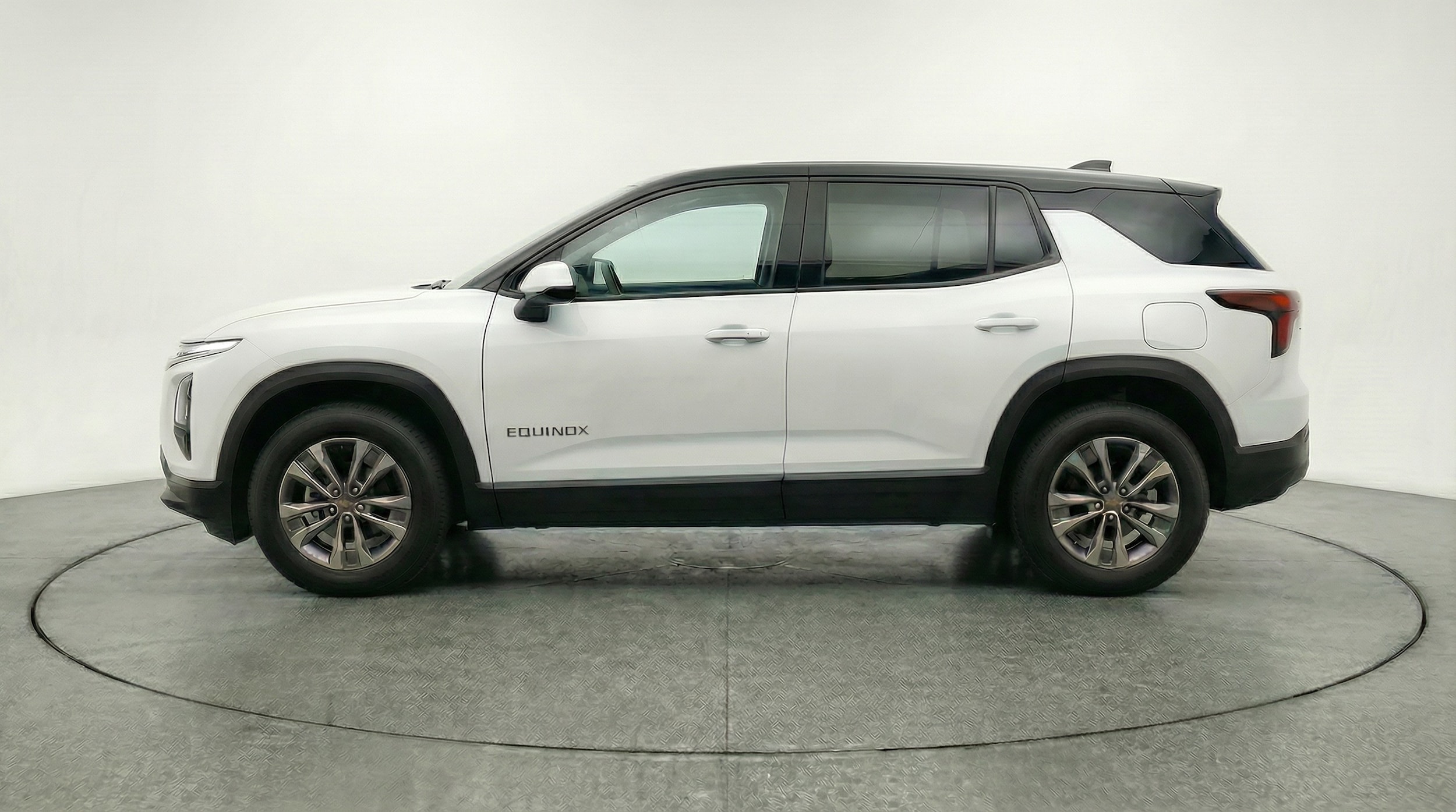 Thumbnail: 2025 Chevrolet Equinox - 4