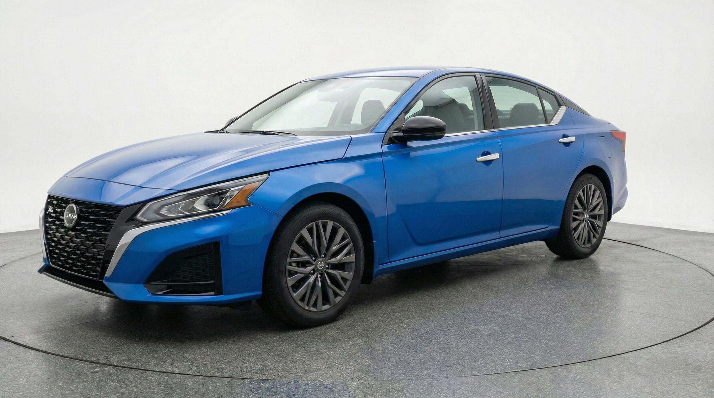 Thumbnail: 2025 Nissan Altima - 3