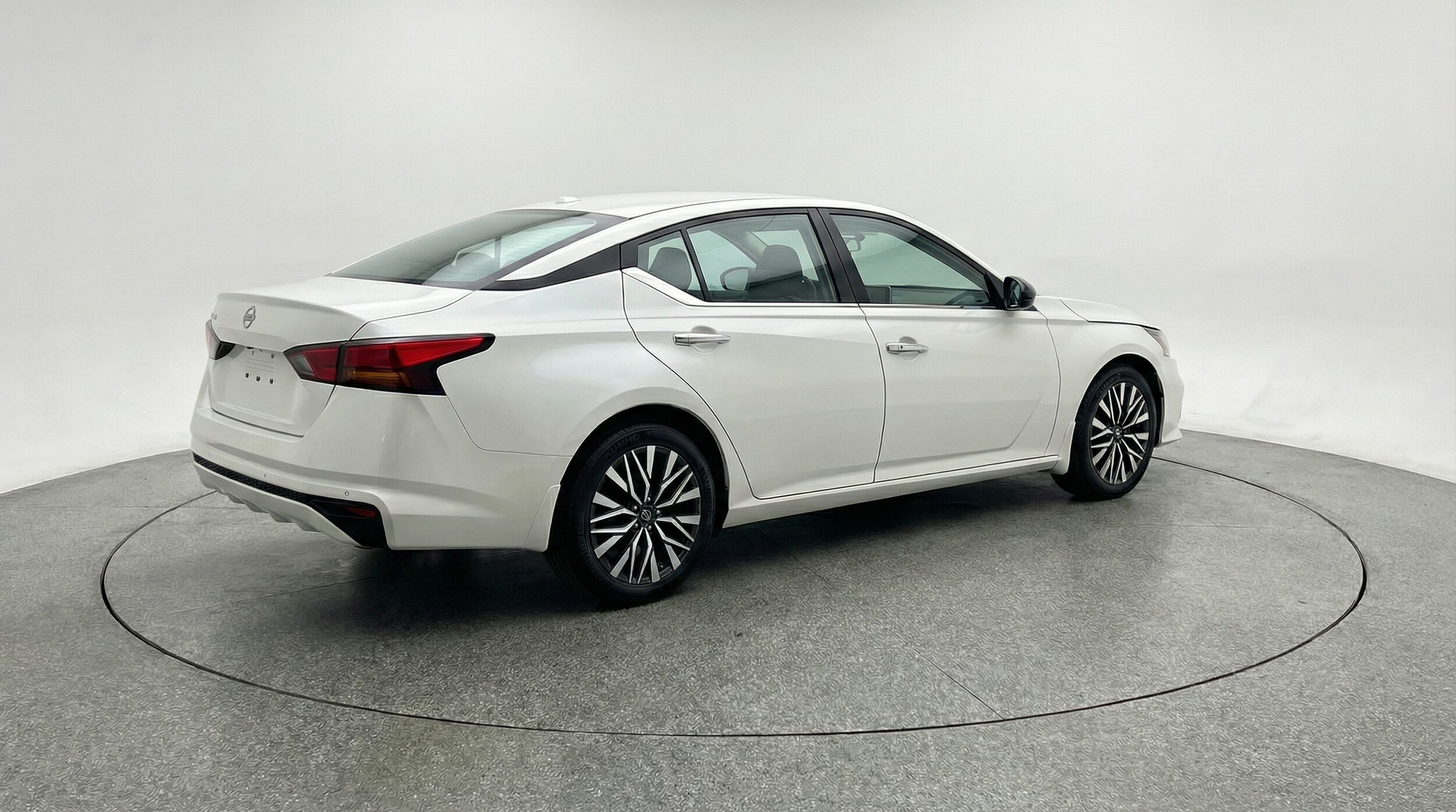 Thumbnail: 2025 Nissan Altima - 7