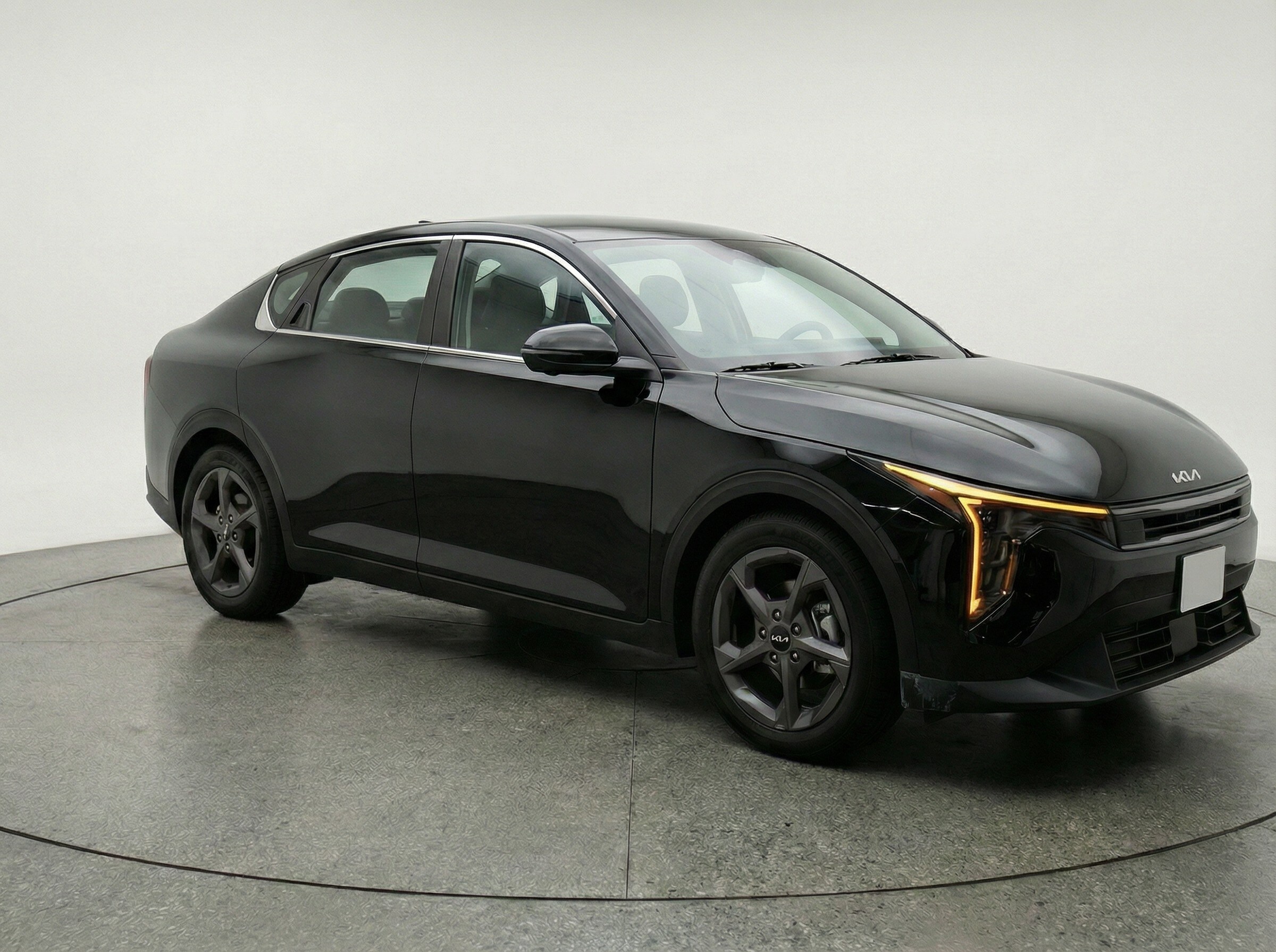 Thumbnail: 2025 Kia K4 - 1