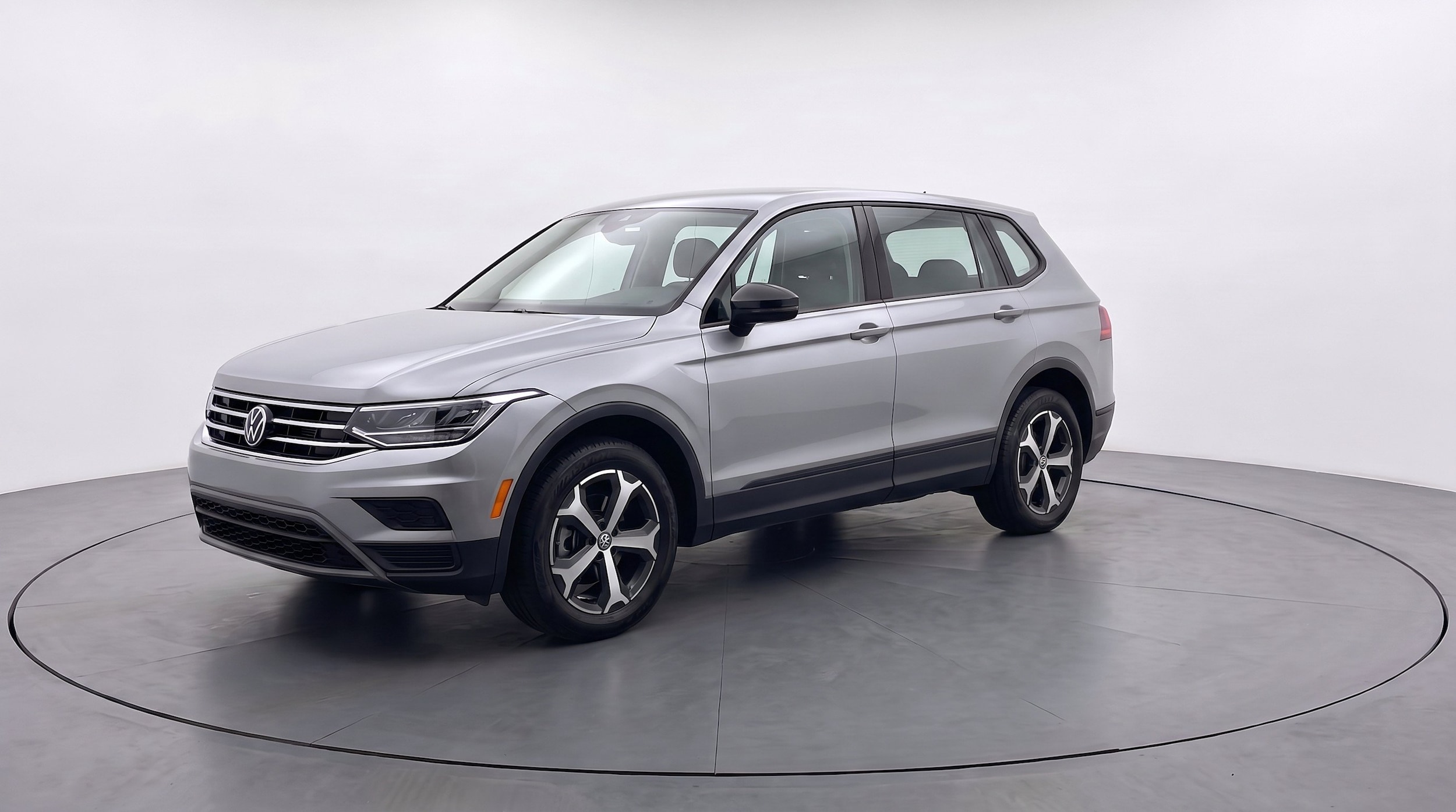 Thumbnail: 2026 Volkswagen Tiguan - 3