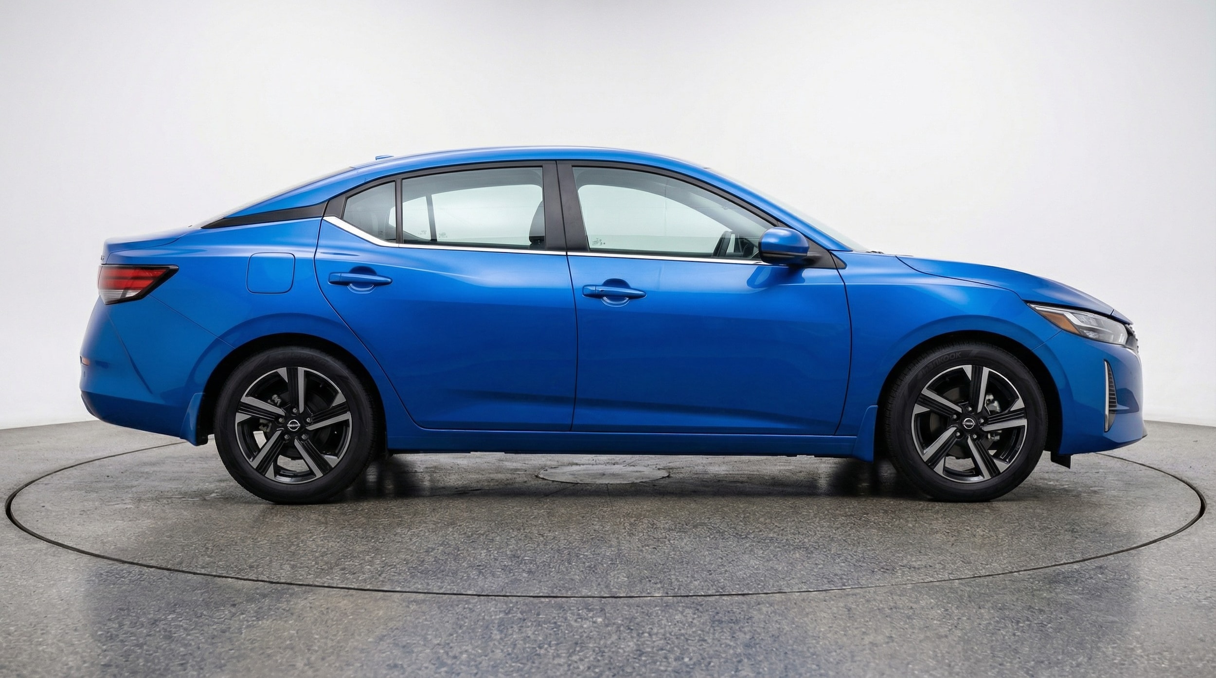 Thumbnail: 2025 Nissan Sentra - 8