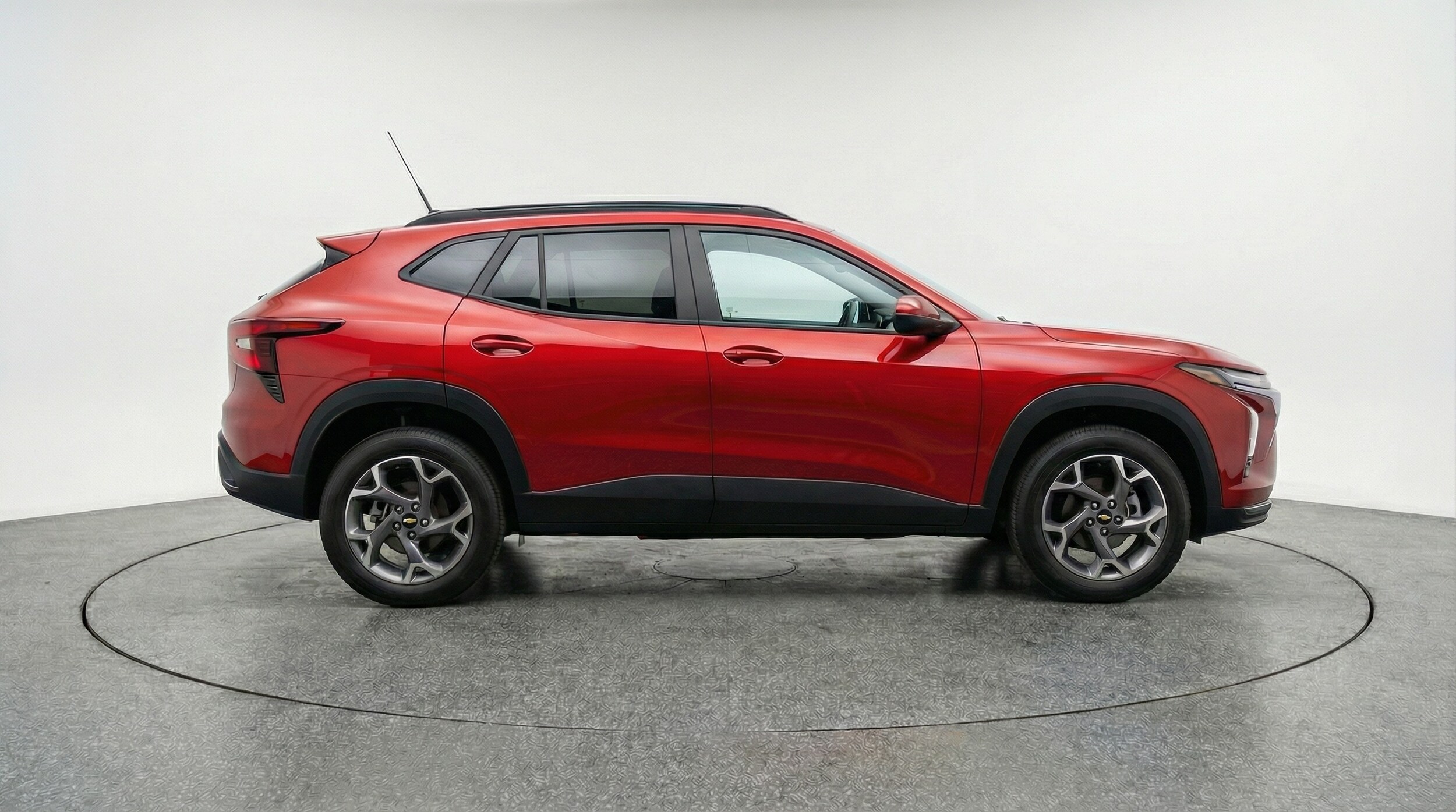 Thumbnail: 2025 Chevrolet Trax - 8