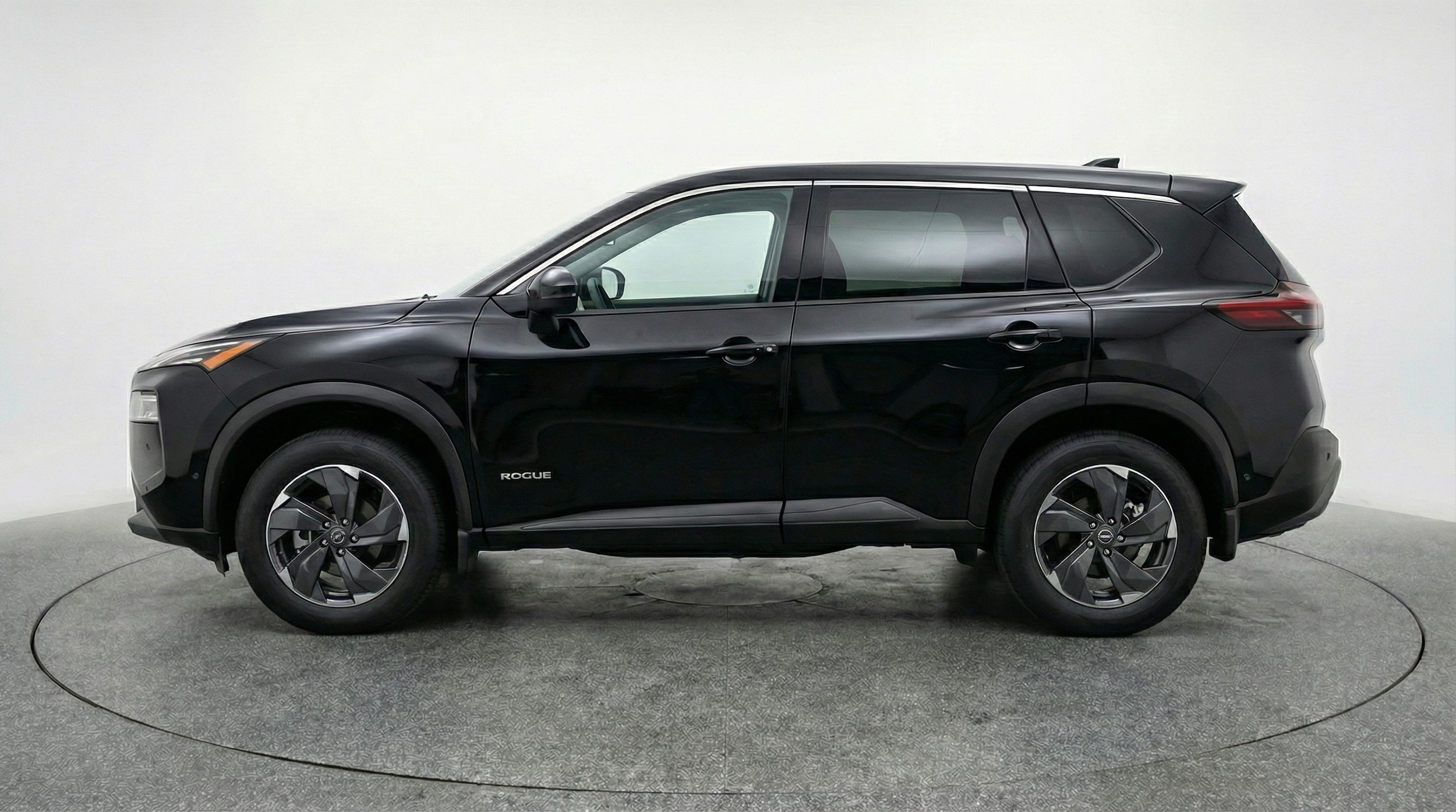 Thumbnail: 2025 Nissan Rogue - 4