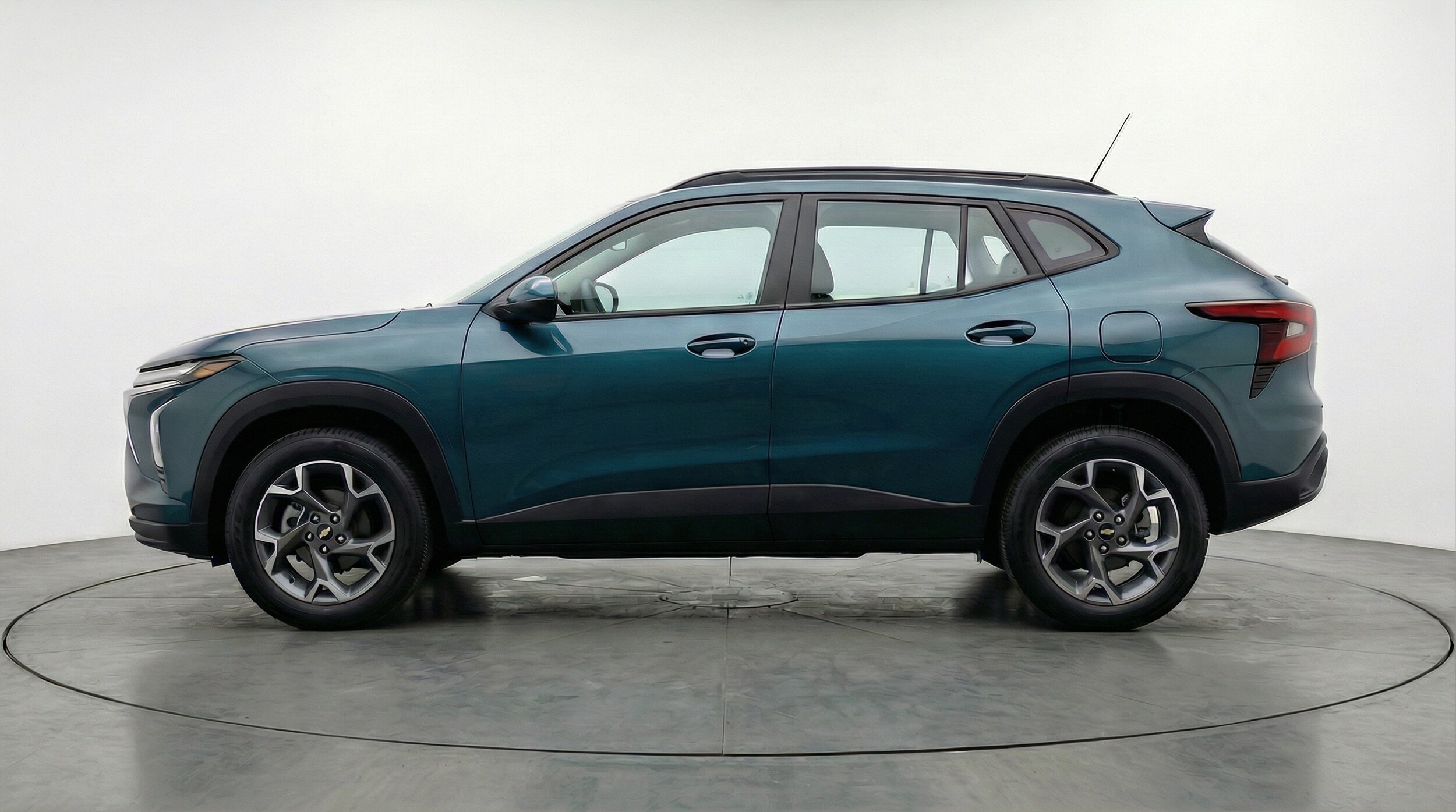 Thumbnail: 2025 Chevrolet Trax - 4