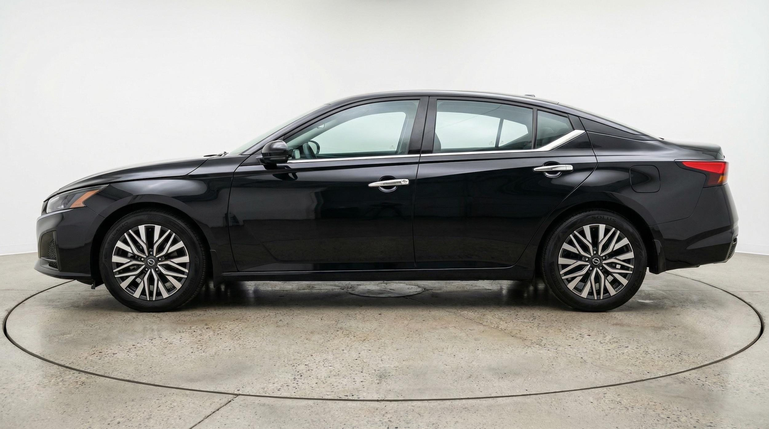 Thumbnail: 2025 Nissan Altima - 4