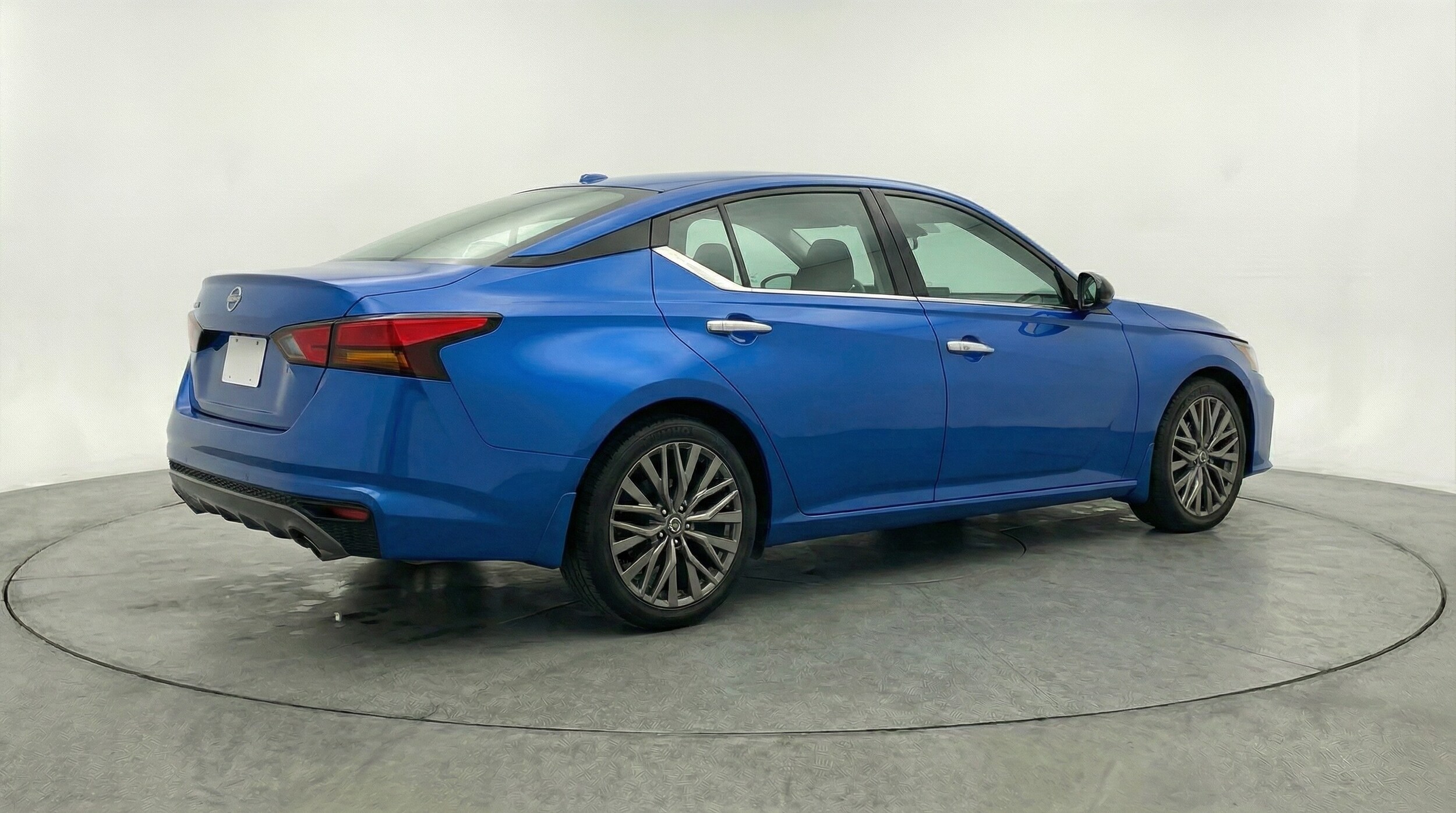 Thumbnail: 2025 Nissan Altima - 7