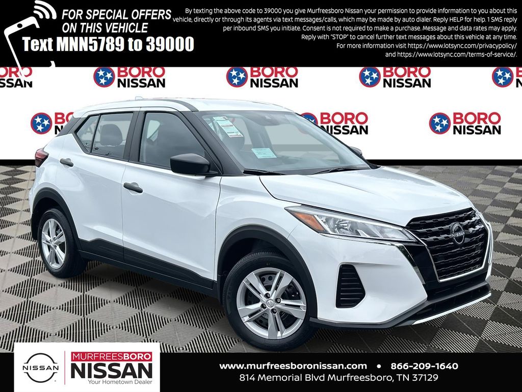 2025 Nissan Kicks Play SUV 