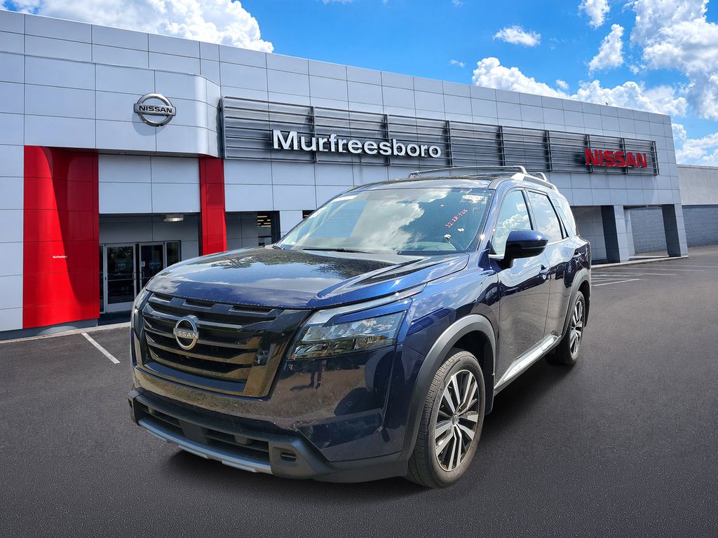 Certified Pre-Owned 2025 Nissan Pathfinder Platinum