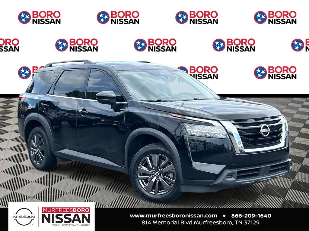 2022 Nissan Pathfinder SV 2WD's photo