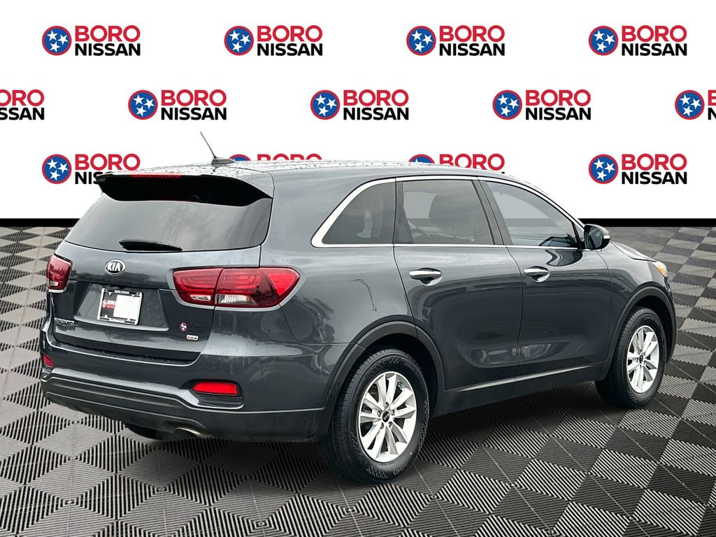 2020 Kia Sorento LX photo 3