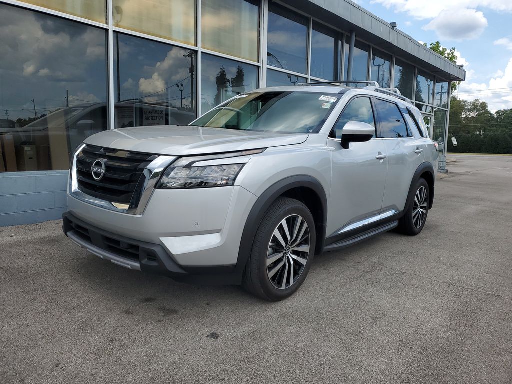 Certified Pre-Owned 2025 Nissan Pathfinder Platinum