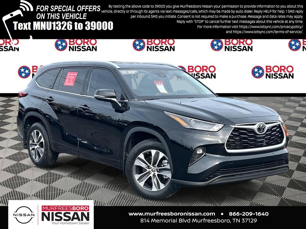 2022 Toyota Highlander XLE's photo