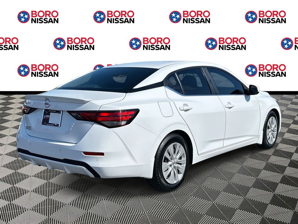 2022 Nissan Sentra S photo 2