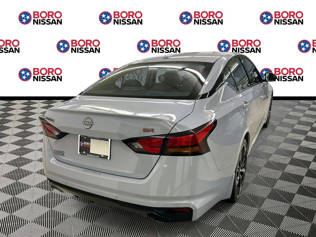New 2025 Nissan Altima SR Sedan