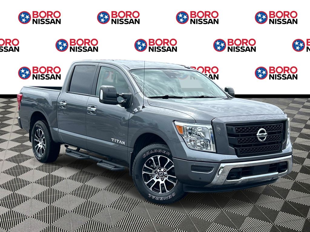 2021 Nissan Titan SV 4X4 Crew Cab's photo