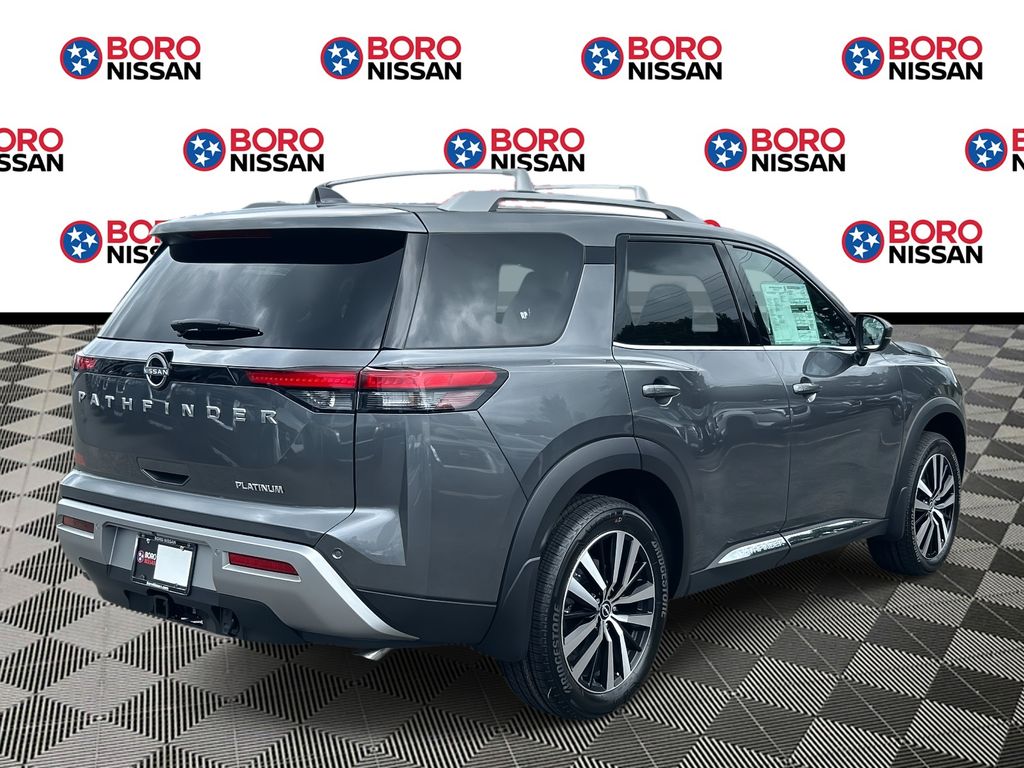 2025 Nissan Pathfinder Platinum photo 2