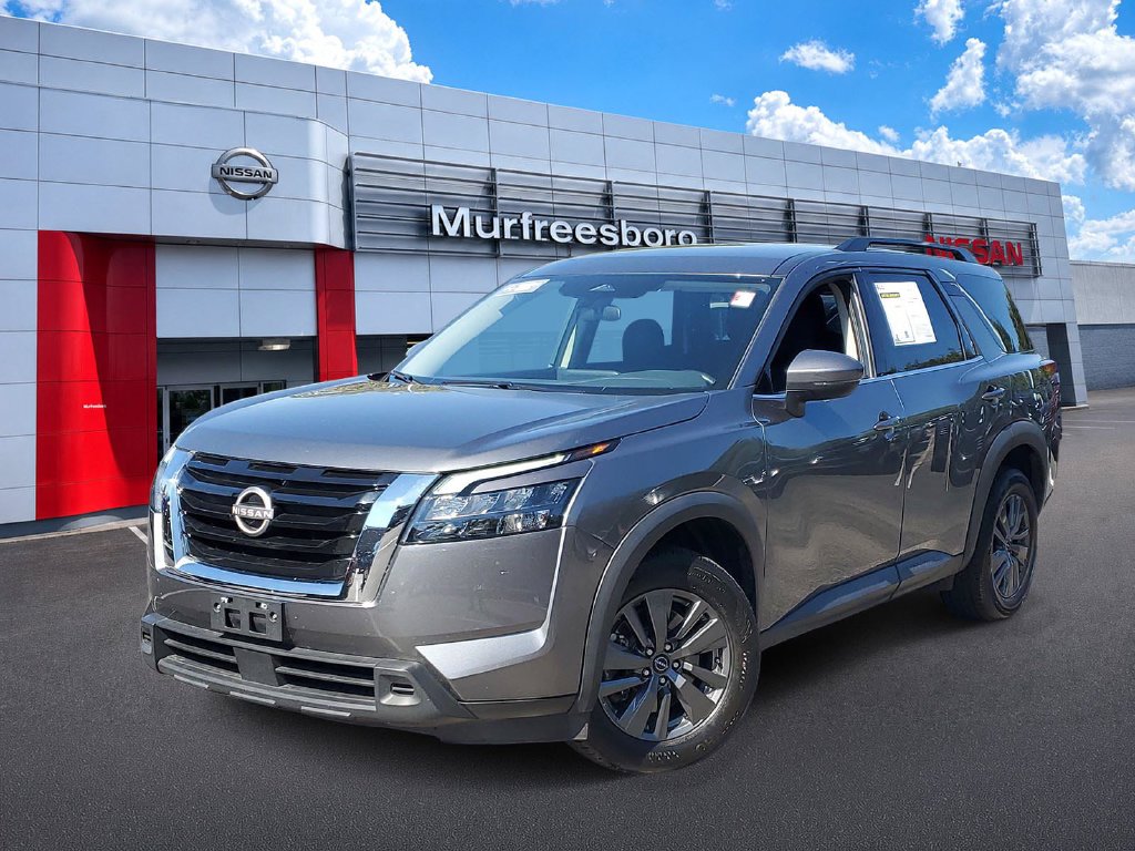 2023 Nissan Pathfinder SV