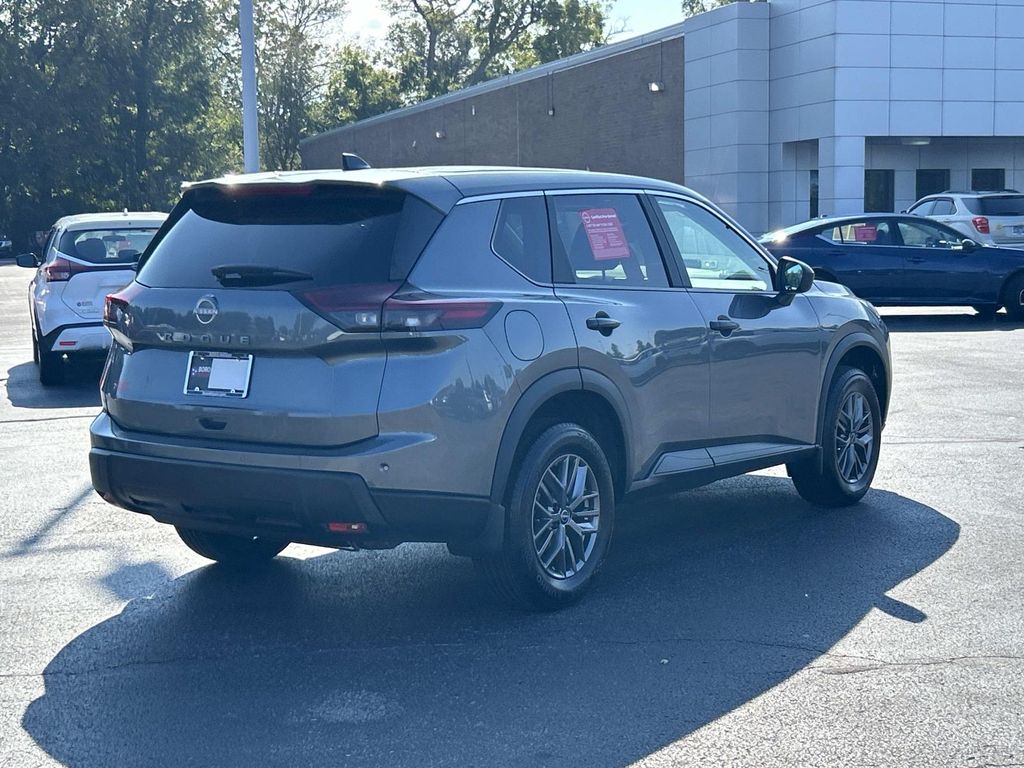 2026 Nissan Rogue S photo 2