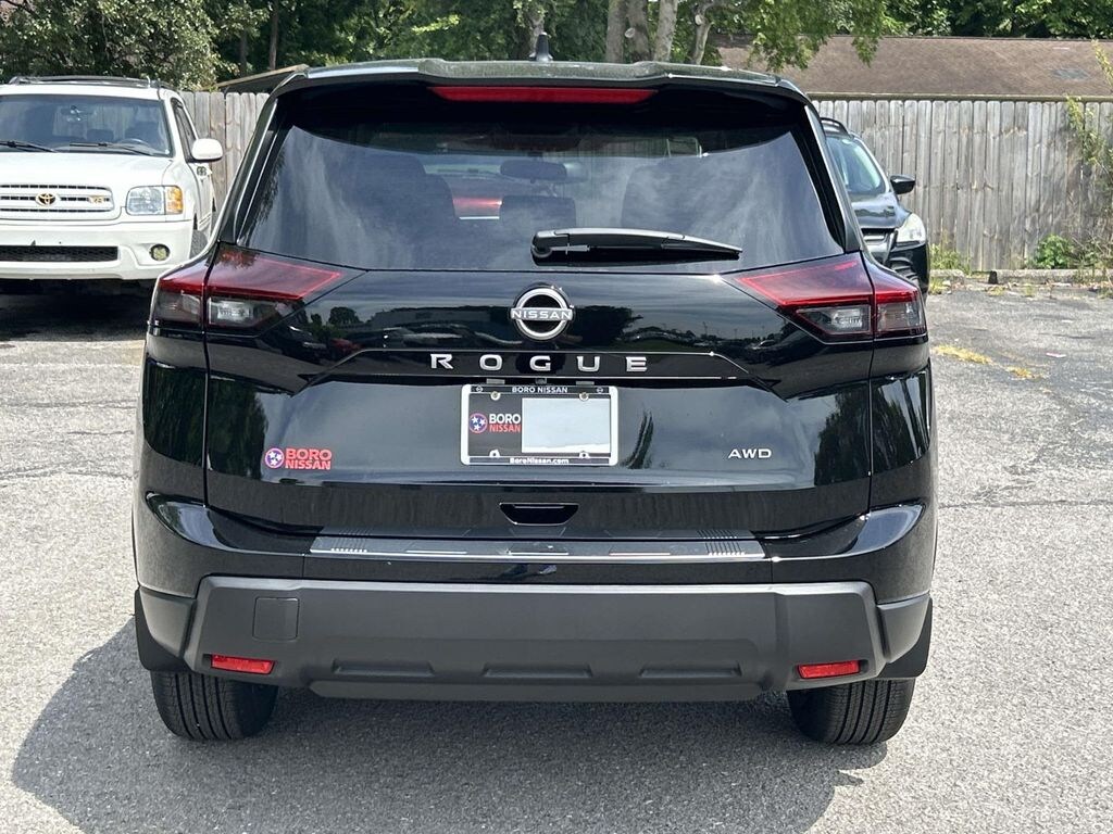 New 2026 Nissan Rogue SV SUV