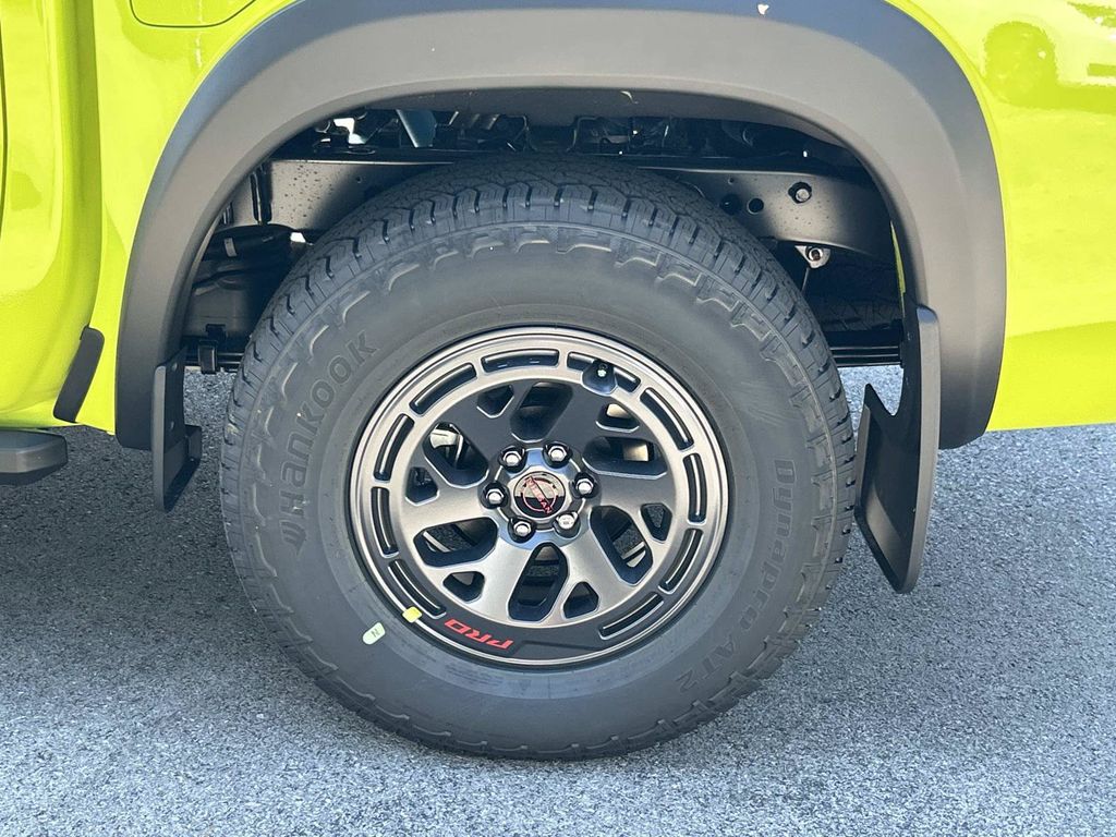 2026 Nissan Frontier PRO-4X - Photo 12