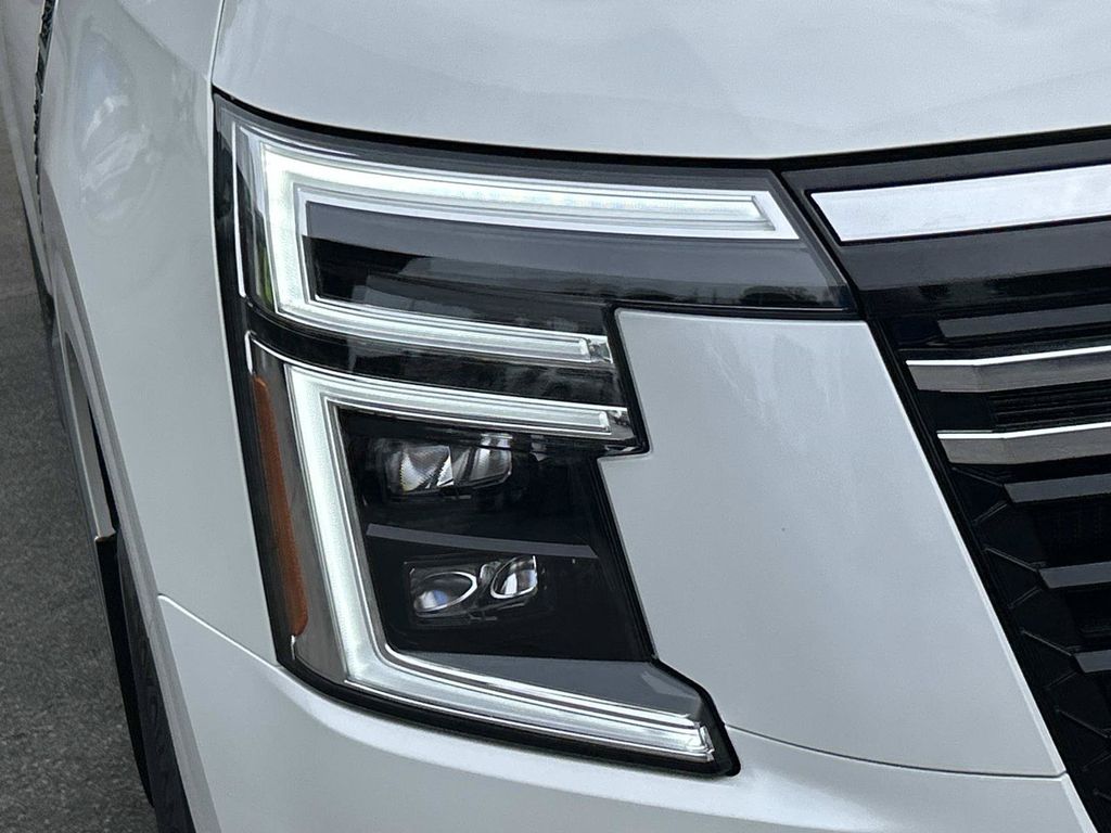 2026 Nissan Armada SL - Photo 9