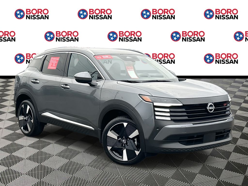 2025 Nissan Kicks SR's photo