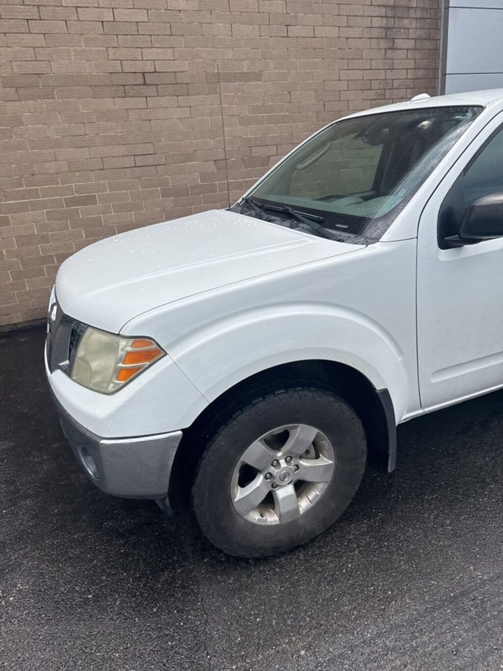 Used 2011 Nissan Frontier SV Truck Crew Cab