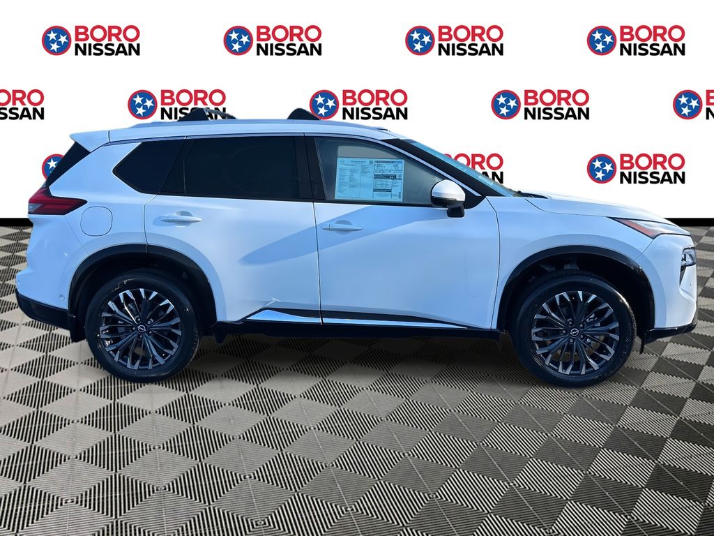 2026 Nissan Rogue Platinum photo 2