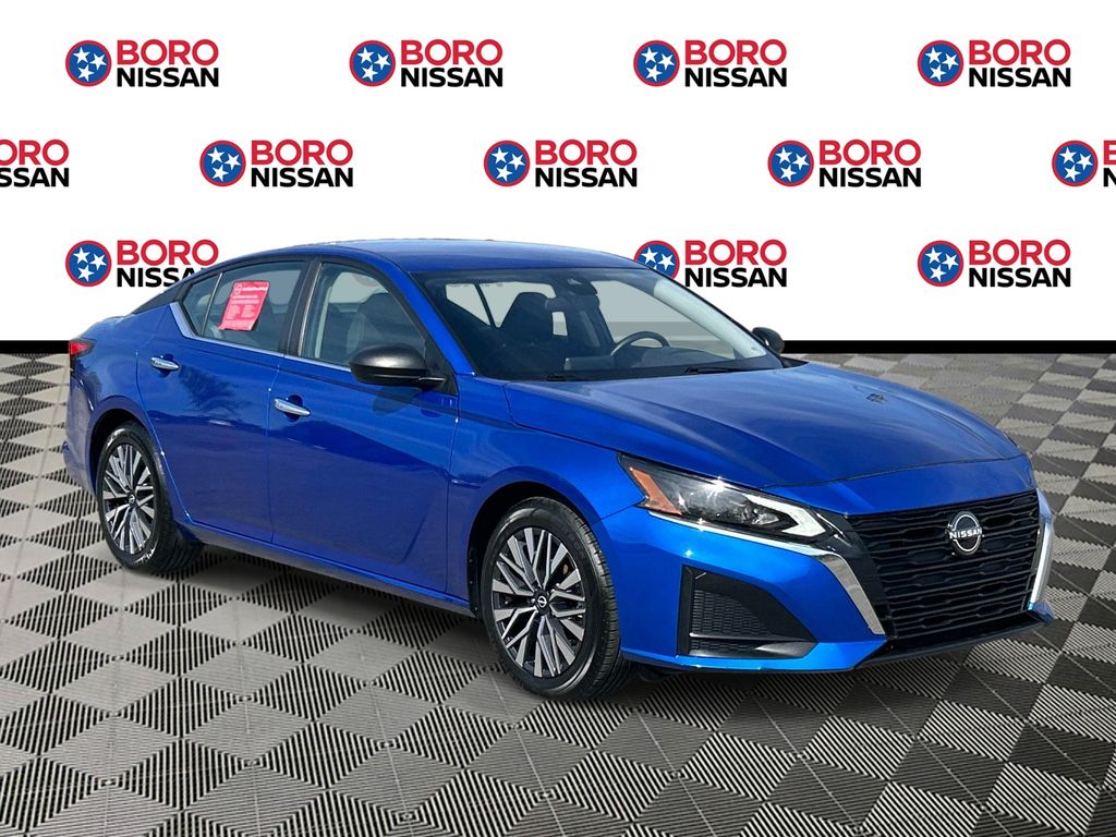 2025 Nissan Altima SV