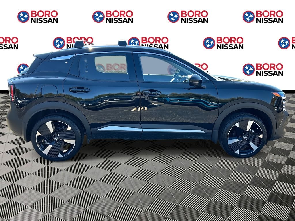 New 2026 Nissan Kicks SR SUV