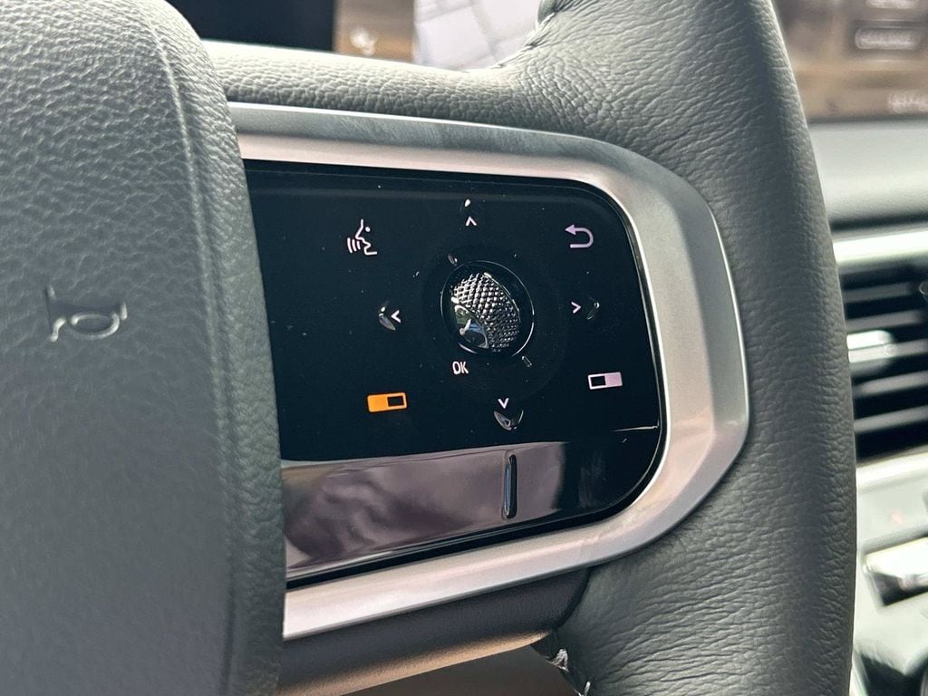 2026 Nissan Armada SL - Photo 32