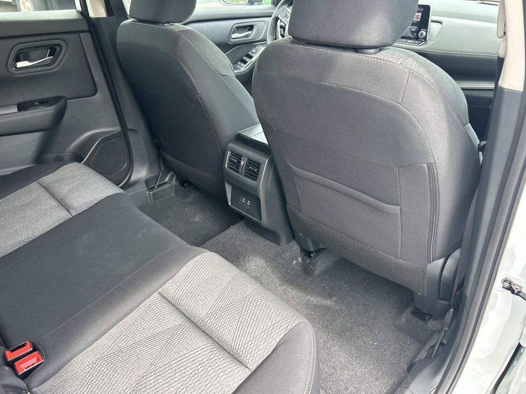 2026 Nissan Rogue SV - Photo 24